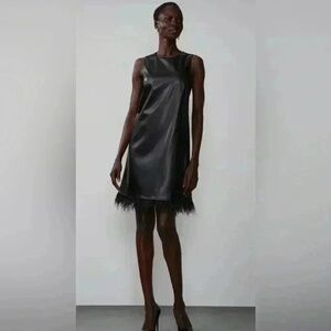 Forcynthia Sleeveless Feather Trim PU Mini Dress size S
